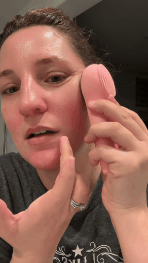 Silicone Skin Purifier & Pore Cleanser